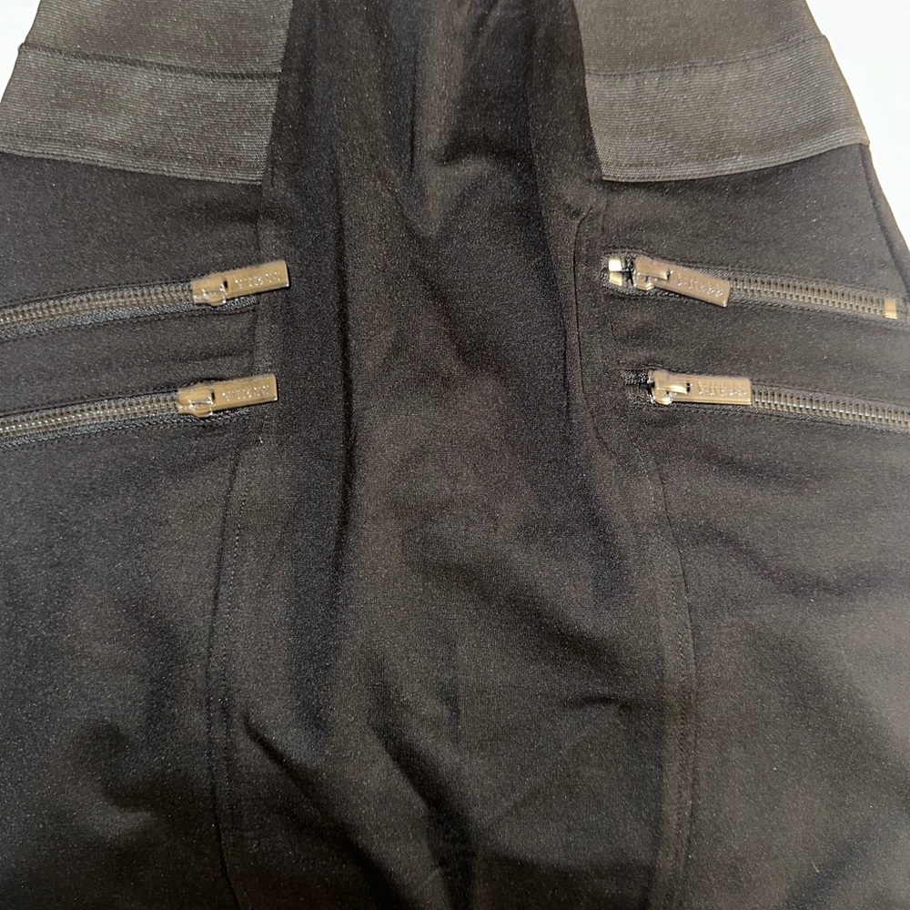 Guess skirt